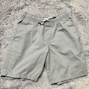 Cat and Jack light grey pull on shorts size 6/7.